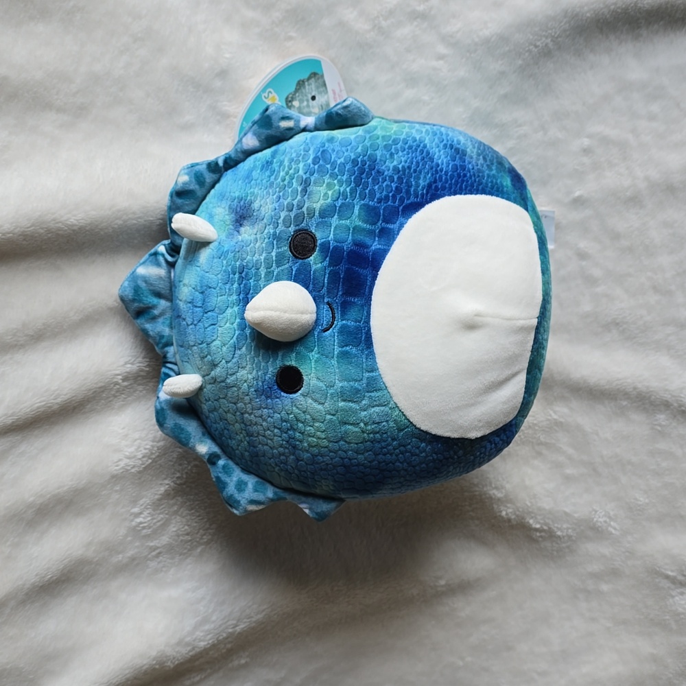 Squishmallows Gunther the Triceratops 8” NWT‎